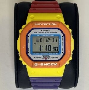 CASIO G-SHOCK CLASSIC DW-5600 ( CRAZY COLOR )